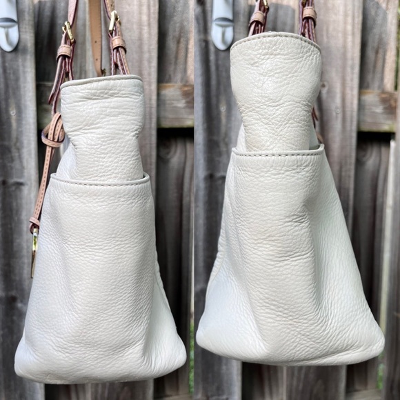 Michael Kors Leather Jet Set Tote - Picture 8 of 13